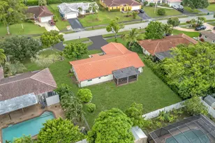 834 Ramblewood Dr, Coral Springs, FL 33071 - Photo 58