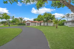 834 Ramblewood Dr, Coral Springs, FL 33071 - Photo 54