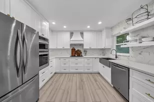 834 Ramblewood Dr, Coral Springs, FL 33071 - Photo 4