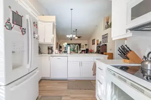 10860 Stafford Cir N, Boynton Beach, FL 33436 - Photo 10