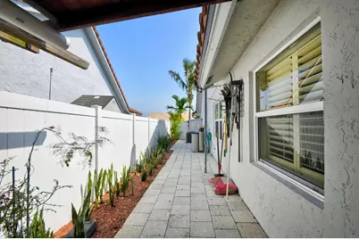 5817 Laurel Green Circle, Boynton Beach, FL 33437 - Photo 52