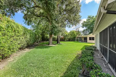 7852 Cloverfield Circle, Boca Raton, FL 33433 - Photo 28