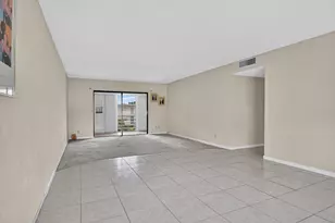 4140 NW 44th Ave, Lauderdale Lakes, FL 33319 - Photo 10