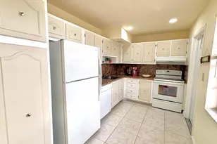 4140 NW 44th Ave, Lauderdale Lakes, FL 33319 - Photo 4