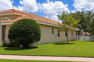 3392 SW Porpoise Cir, Stuart, FL 34997 - Photo 42