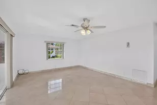300 NW 42nd St, Boca Raton, FL 33431 - Photo 30