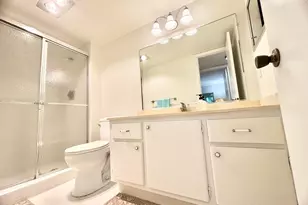 2069 Oakridge F, Deerfield Beach, FL 33442 - Photo 8