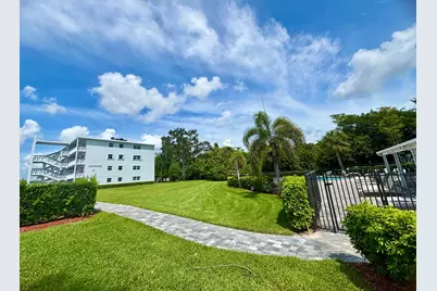 2069 Oakridge F #Unit 2069, Deerfield Beach, FL 33442 - Photo 24