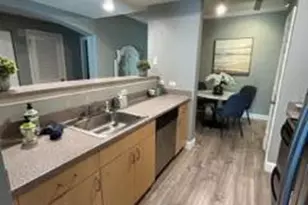 533 NE 3rd Ave, Fort Lauderdale, FL 33301 - Photo 8