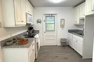 1115 Hernando St, Fort Pierce, FL 34949 - Photo 6