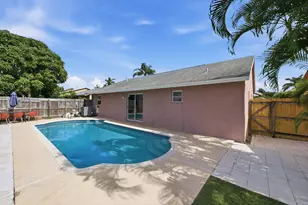 5635 Lake George Pl, Lake Worth, FL 33463 - Photo 26