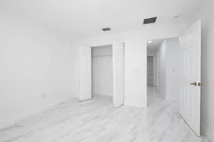 4668 SW 183rd Ave, Miramar, FL 33029 - Photo 12
