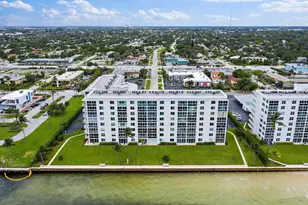 301 Lake Shore Dr, Lake Park, FL 33403 - Photo 52