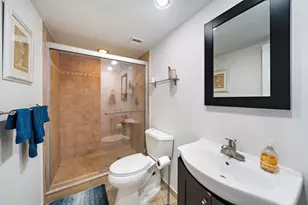 301 Lake Shore Dr, Lake Park, FL 33403 - Photo 34