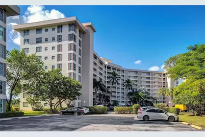 2681 S Course Drive #712, Pompano Beach, FL 33069 - Photo 2