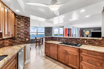 5420 N Ocean Drive, West Palm Beach, FL 33404 - Photo 10