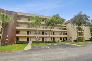 10451 W Broward Blvd, Plantation, FL 33324 - Photo 1