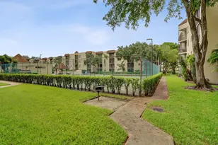 10451 W Broward Blvd, Plantation, FL 33324 - Photo 12