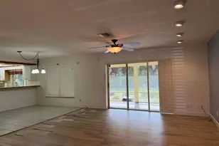 1140 SE Buttonwood Cir, Stuart, FL 34997 - Photo 2