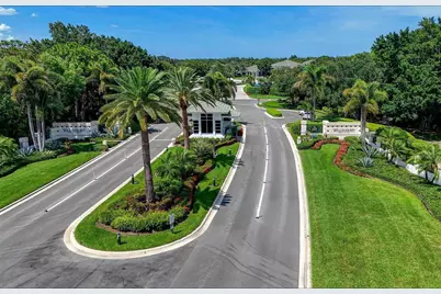 1306 SE Brewster Place SE, Stuart, FL 34997 - Photo 2