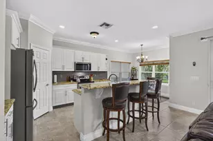 11483 Beacon Pointe Ln, Wellington, FL 33414 - Photo 4