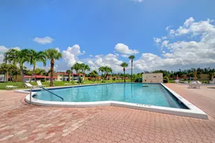 124 Lake Evelyn Dr, West Palm Beach, FL 33411 - Photo 38