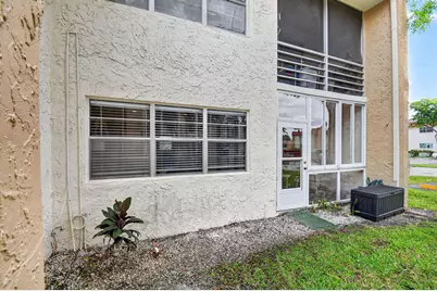124 Lake Evelyn Drive, West Palm Beach, FL 33411 - Photo 26