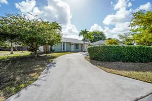 120 Swan Pkwy W, Royal Palm Beach, FL 33411 - Photo 1
