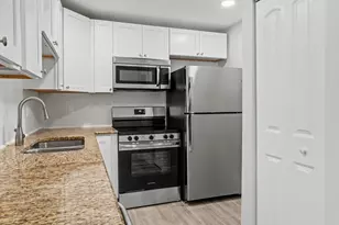 2202 NE 36th St, Lighthouse Point, FL 33064 - Photo 10