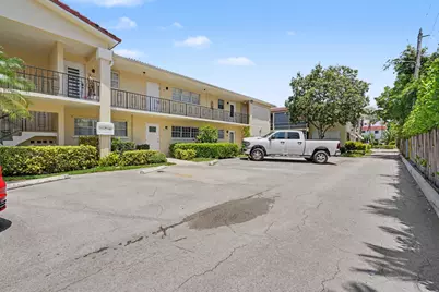 2202 NE 36th Street #17, Lighthouse Point, FL 33064 - Photo 16