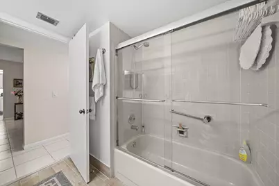 3315 Lucerne Park Drive, Greenacres, FL 33467 - Photo 24