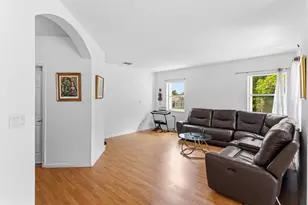 1753 NW 74th Way, Pembroke Pines, FL 33024 - Photo 8