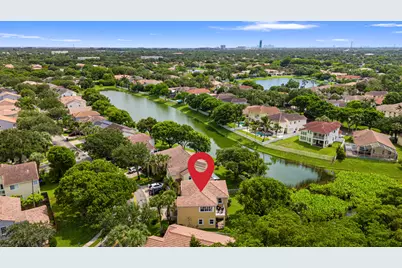 1753 NW 74th Way, Pembroke Pines, FL 33024 - Photo 32