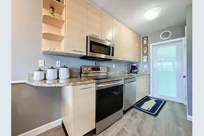 3250 NE 28th Street #707, Fort Lauderdale, FL 33308 - Photo 4