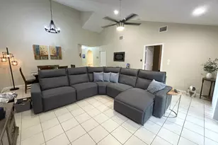 124 Sandy Ln, Royal Palm Beach, FL 33411 - Photo 8
