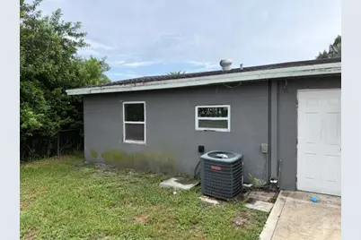 1219 Highland Road, Lake Worth, FL 33462 - Photo 2