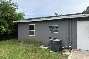 1219 Highland Rd, Lake Worth, FL 33462 - Photo 2