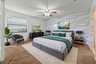 105 Lakeview Dr E, Royal Palm Beach, FL 33411 - Photo 10
