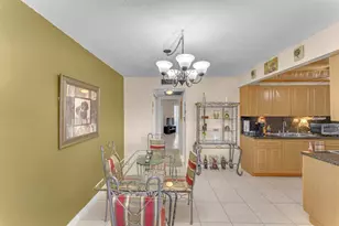 2114 Newport U, Deerfield Beach, FL 33442 - Photo 4