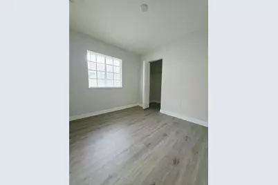 4154 Napoli Lake Drive, Riviera Beach, FL 33410 - Photo 10