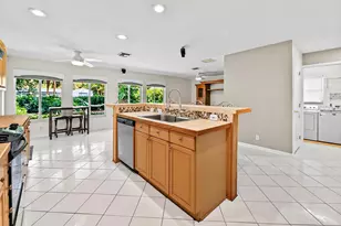 313 Poe Dr, Palm Springs, FL 33461 - Photo 12