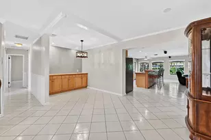313 Poe Dr, Palm Springs, FL 33461 - Photo 8