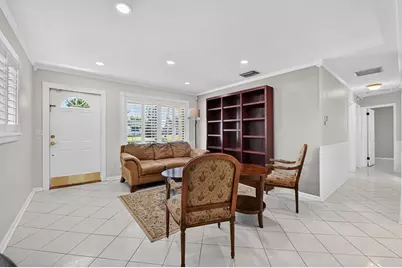 313 Poe Drive, Palm Springs, FL 33461 - Photo 6