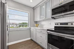21219 Lago Cir, Boca Raton, FL 33433 - Photo 4
