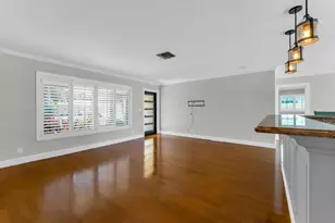 925 SE 10th St, Pompano Beach, FL 33060 - Photo 8