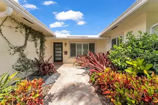 925 SE 10th St, Pompano Beach, FL 33060 - Photo 4