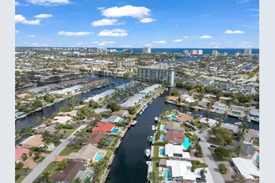 925 SE 10th Street, Pompano Beach, FL 33060 - Photo 2