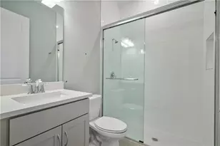 12175 N Baypoint Cir, Parkland, FL 33076 - Photo 12