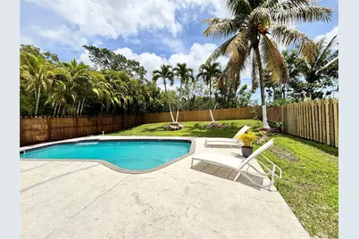 2990 NW 68th Avenue, Margate, FL 33063 - Photo 2