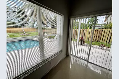 2990 NW 68th Avenue, Margate, FL 33063 - Photo 12